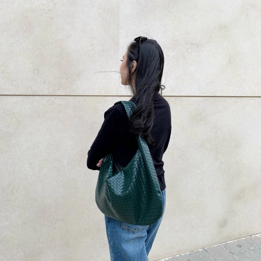 EMERALD GREEN